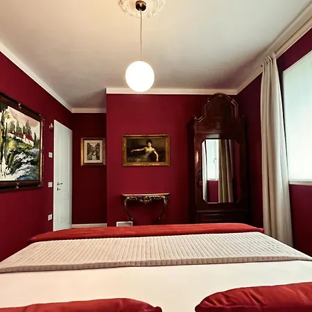 Danilla בית הארחה 3*